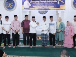 Sekda Kota Batam Serahkan Bantuan untuk Mushola AT Taubah Tanjunguma