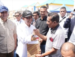 94 KK di Rempang Eco-City Terima SHM, Diserahan Menteri Transmigrasi dan BP Batam