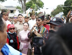 Wali Kota Batam Temui Pengunjuk Rasa